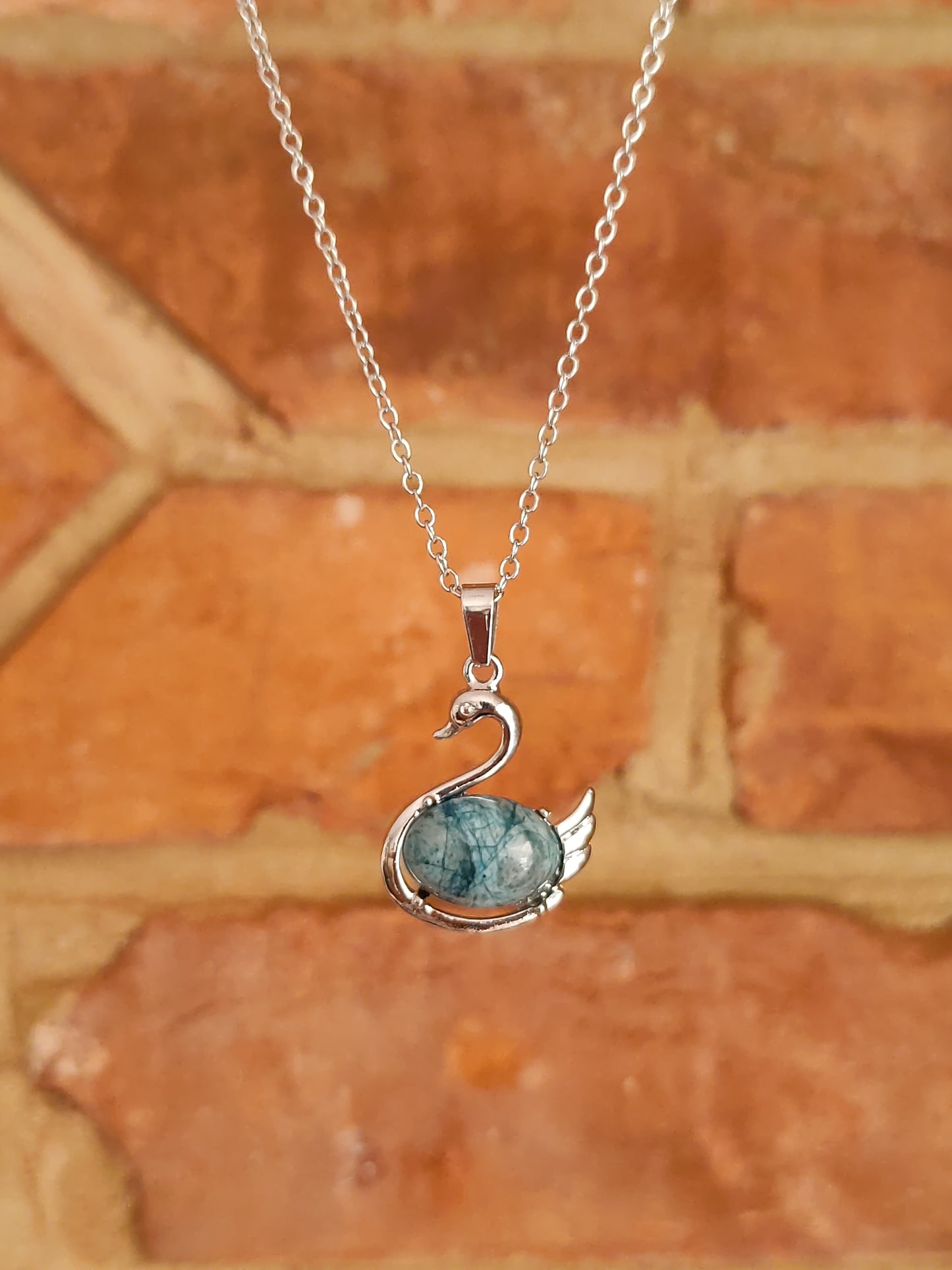 Healing Crystal Natural Stone Necklaces Cute Funky Swan Crystal Necklace Pendants