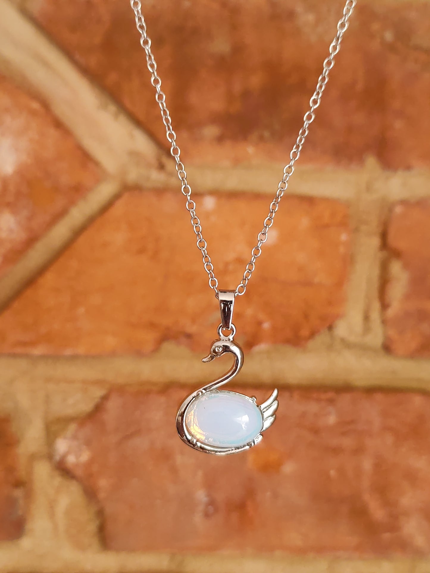 Healing Crystal Natural Stone Necklaces Cute Funky Swan Crystal Necklace Pendants