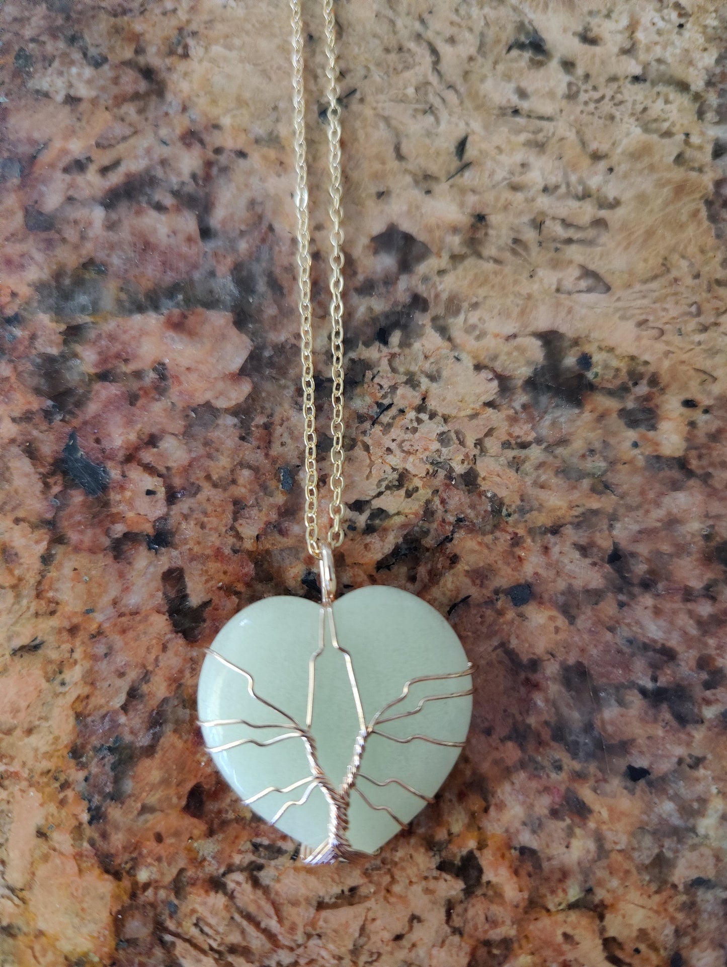Gold Heart Hand Wired Crystal Chakra Natural Stone Crystal Necklace Pendants Amethyst Rose Quartz Aventurine Clear Crystal Quartz Opal