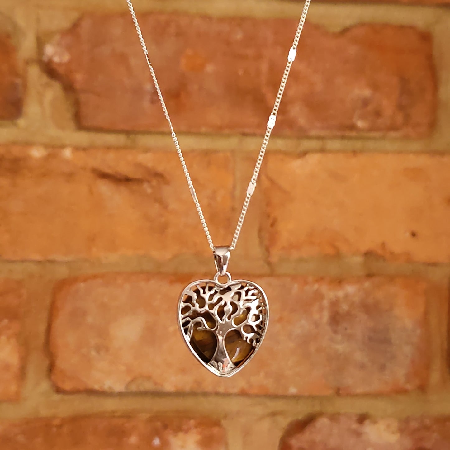 Heart Shape Tree of Life Mounted Aventurine Green Crystal Pendant Necklace Natural Stone Positive Energy Chakra Pendants Silver Chain
