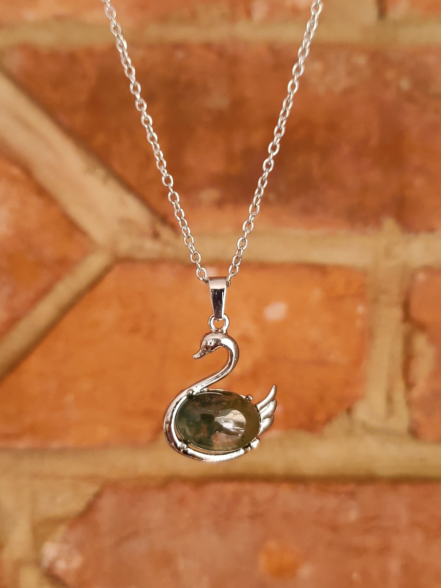 Healing Crystal Natural Stone Necklaces Cute Funky Swan Crystal Necklace Pendants