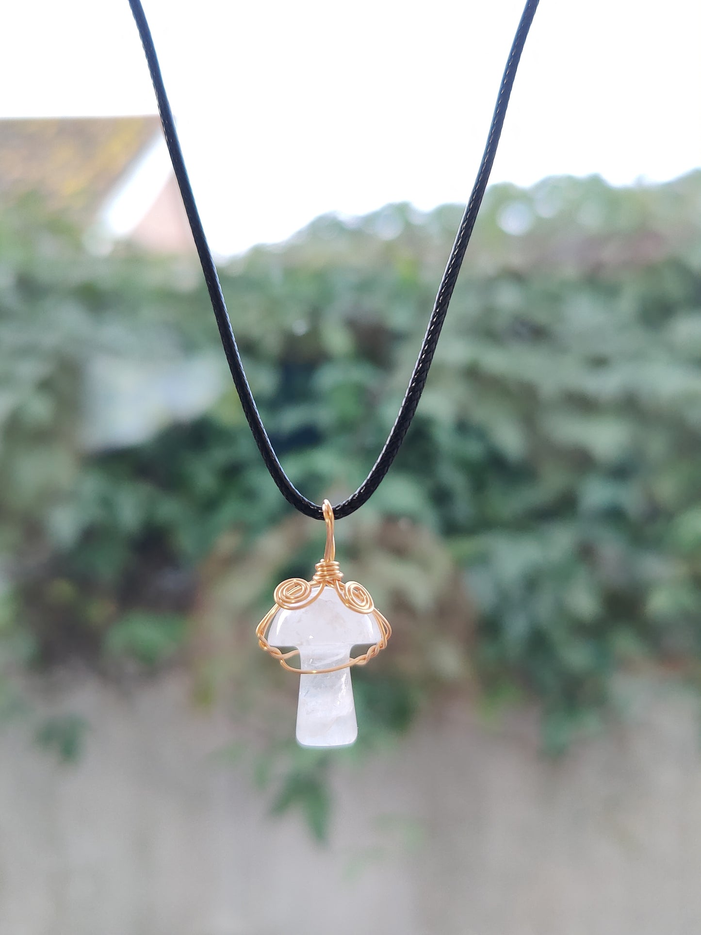 Gold Chain Rose Quartz Hand Wired Mushroom Natural Crystal Stone Necklace Pendant Funky Cute Polished Chakra Stone