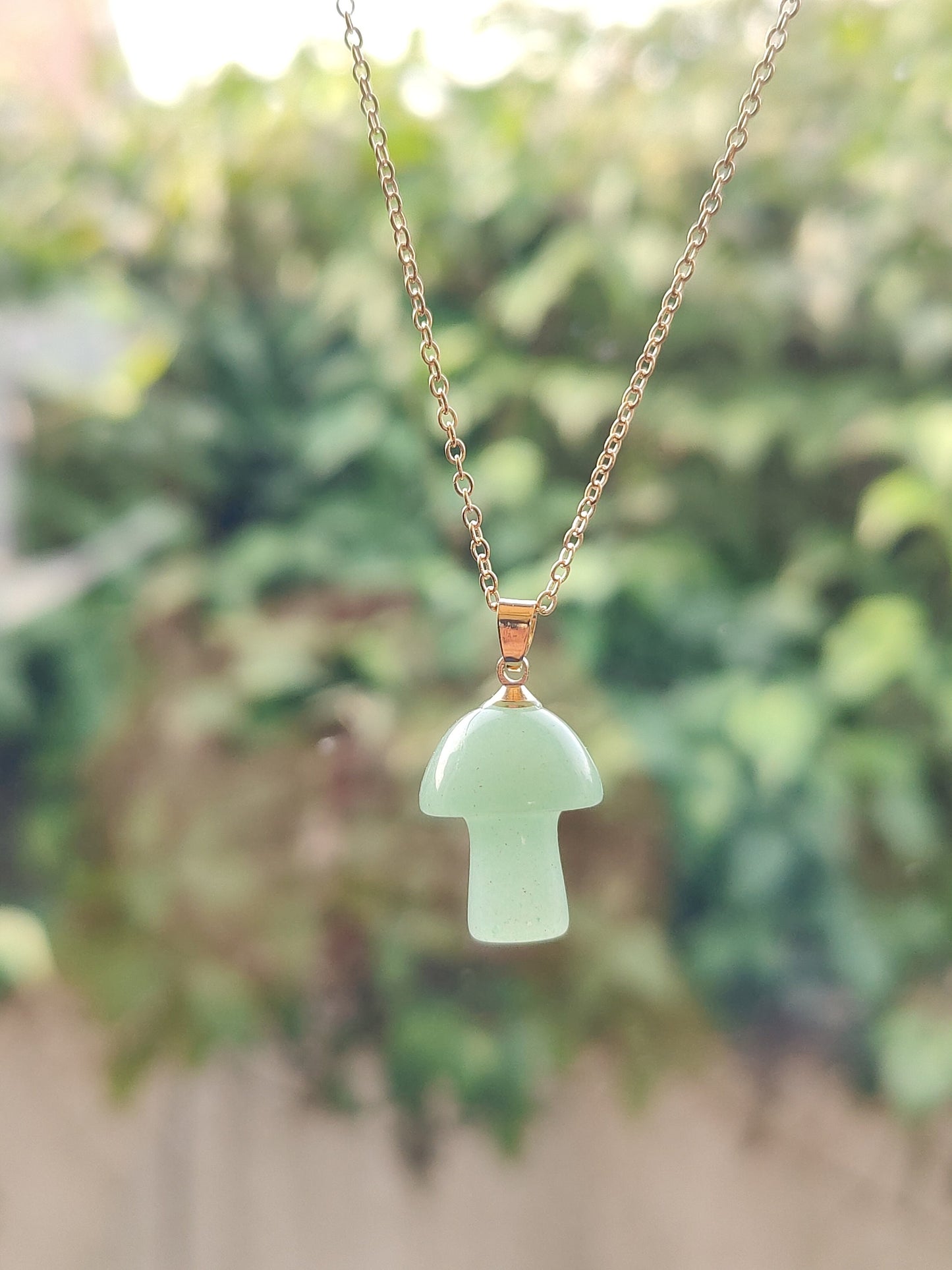 Gold Chain Amethyst Mushroom Natural Crystal Stone Necklace Pendant Funky Cute Polished Chakra Stone