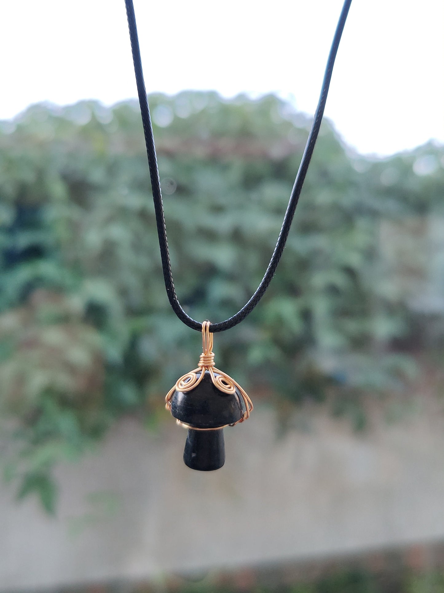 Gold Chain Rose Quartz Hand Wired Mushroom Natural Crystal Stone Necklace Pendant Funky Cute Polished Chakra Stone