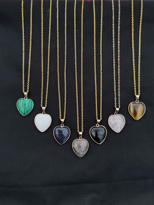 Gold Chain Heart Natural Crystal Stone Necklace Pendant Funky Cute Polished Chakra Stone Mounted on the Base Necklace Pendant