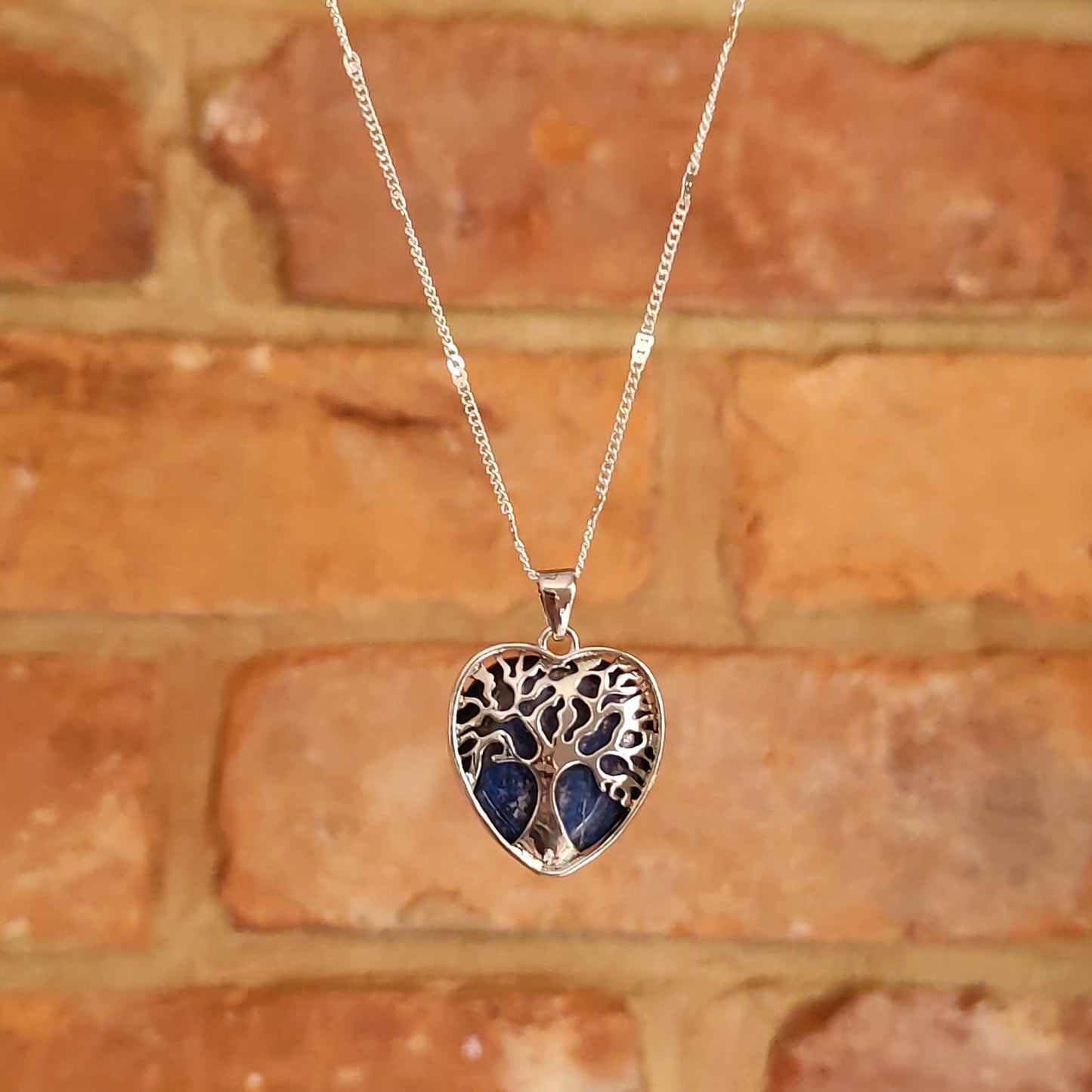 Heart Shape Tree of Life Mounted Aventurine Green Crystal Pendant Necklace Natural Stone Positive Energy Chakra Pendants Silver Chain